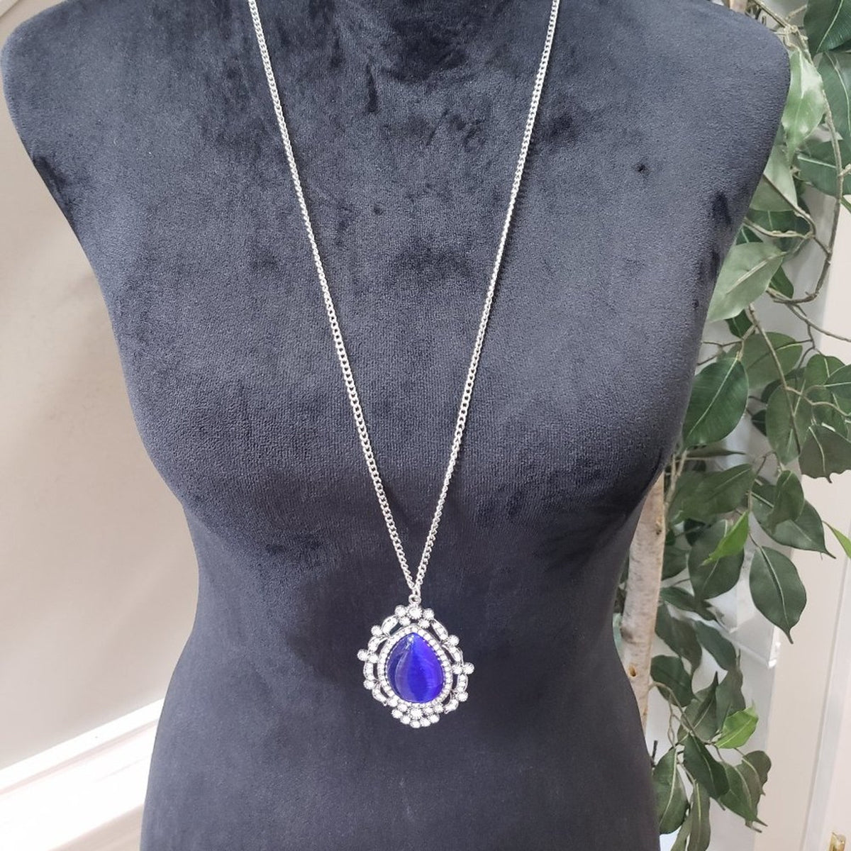 Womens Large Blue Pear Cut Rhinestone Crystal Beaded Pendant Necklace w/ Lobster