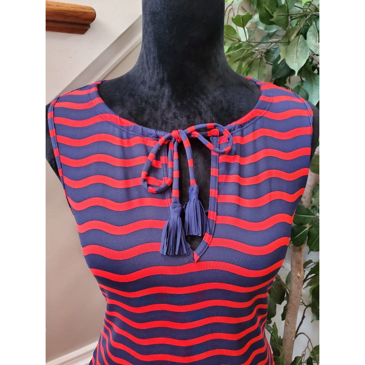 Tommy Bahama Red Navy Blue Sea Swell Split Neck Spa Dress Tassel Ties Size Small
