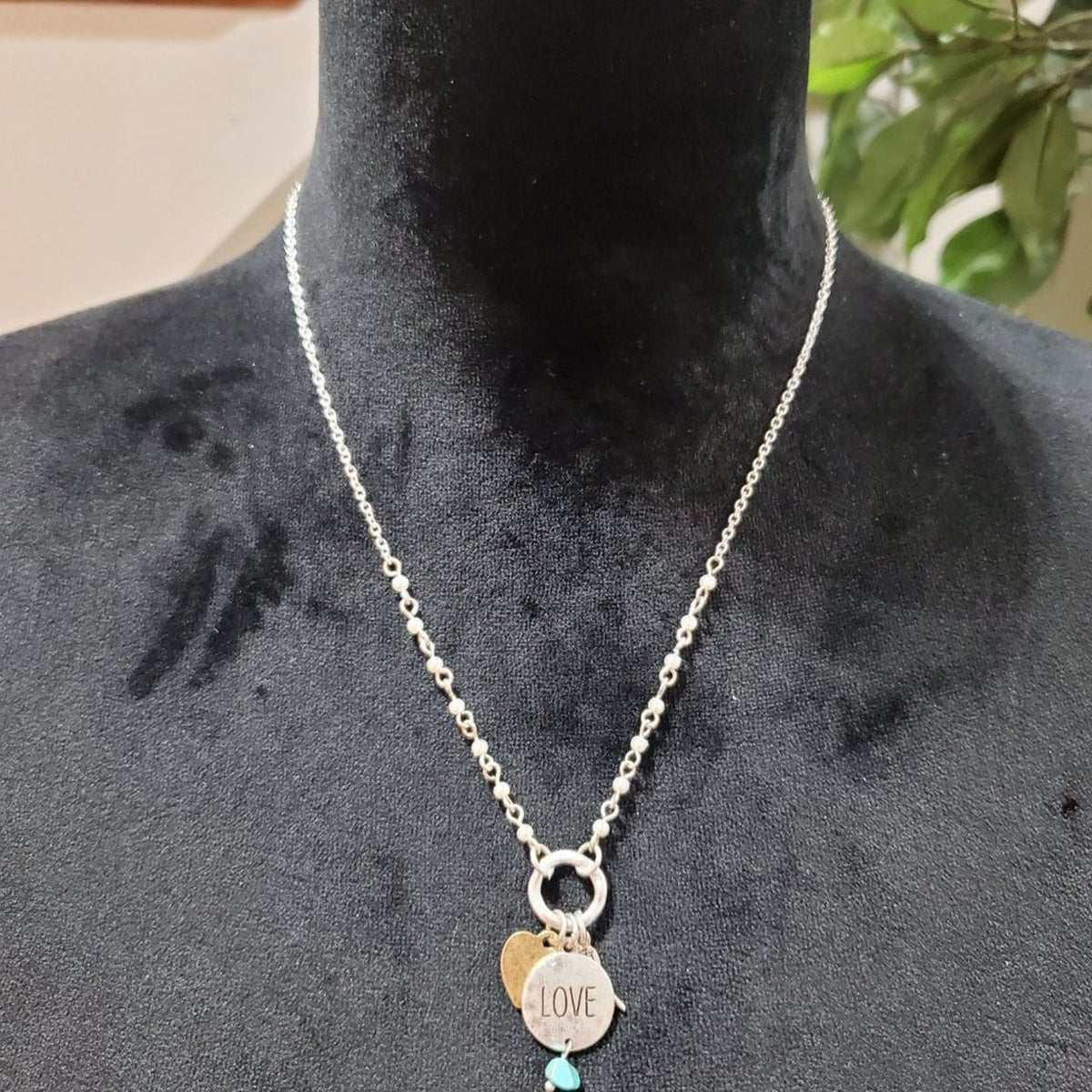 Womens Silver Luxury Love Healing Lotus Heart Charm Pendant Necklace
