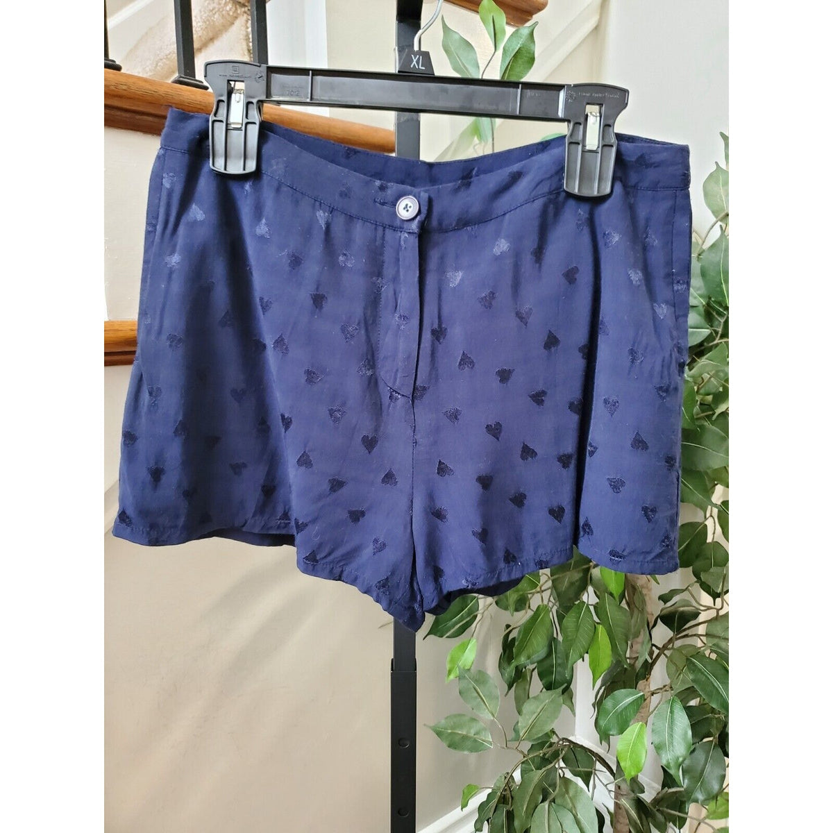 Lab Women's Blue 100% Viscose Flat Front Bottoms Casual Shorts Size Medium