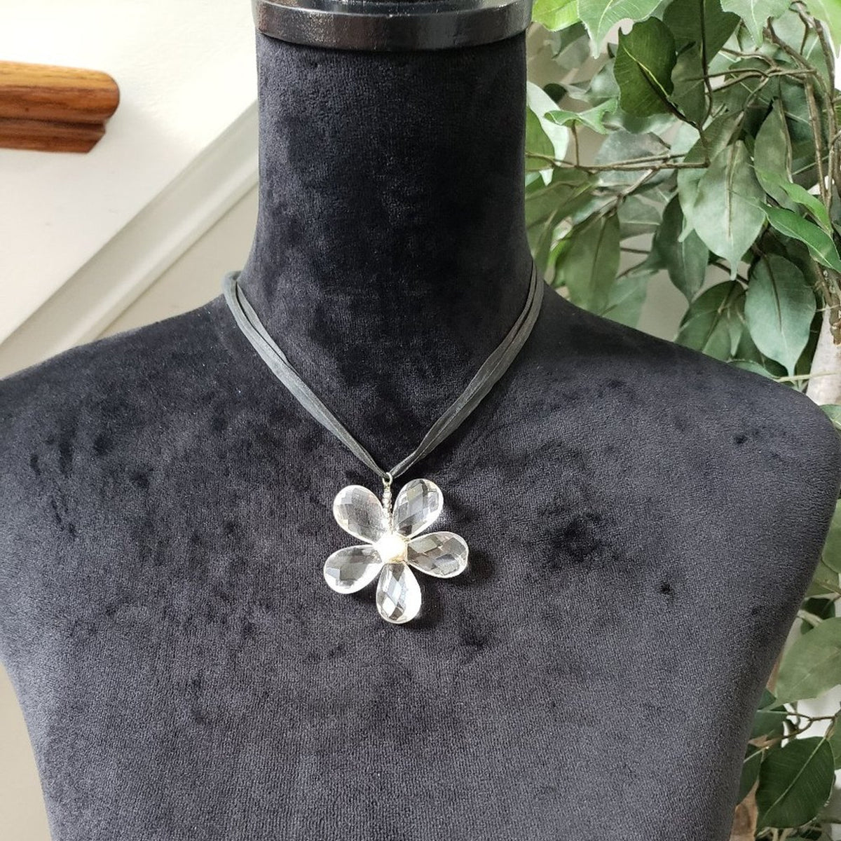 Women's Clear Crystal Flower Charms Pendant Necklace