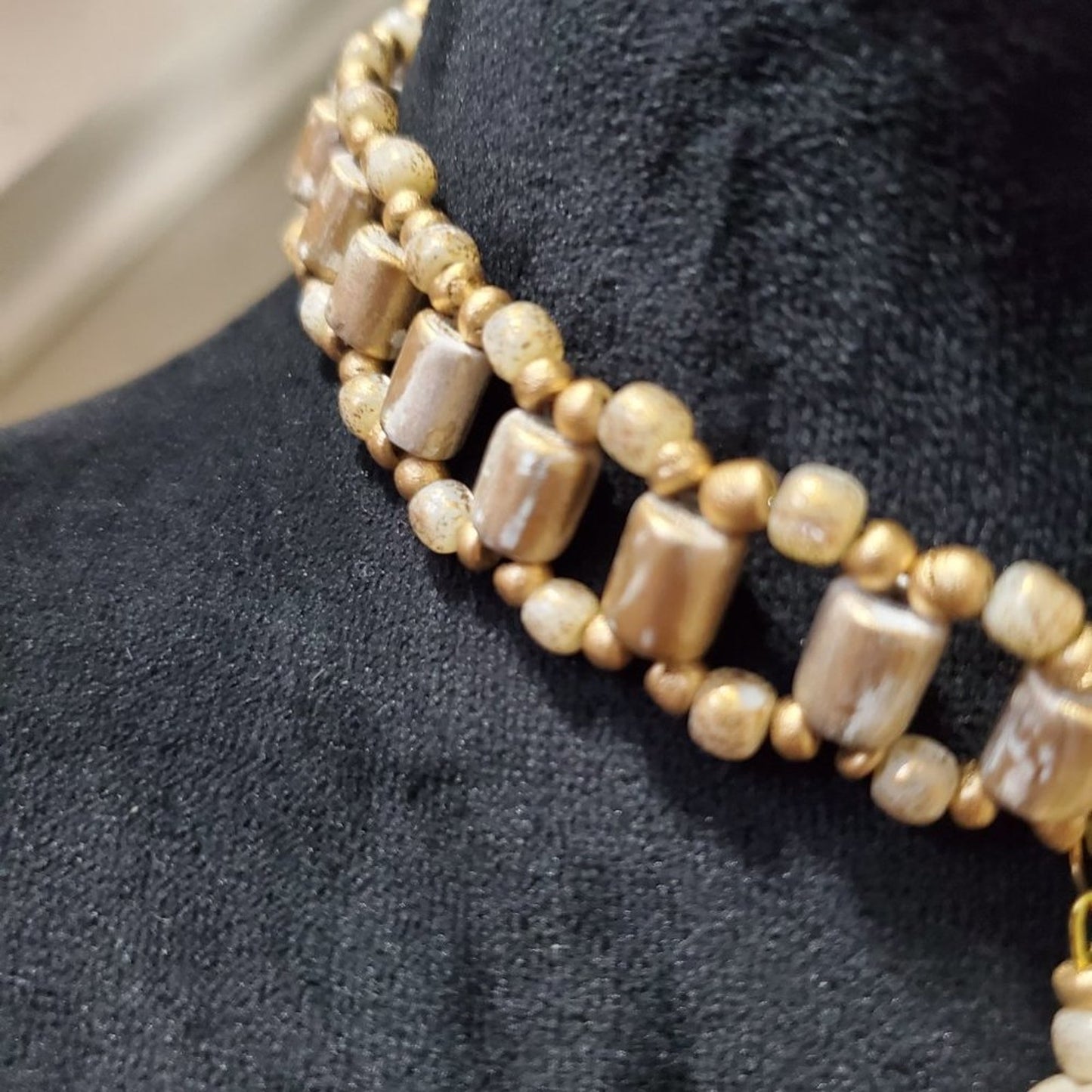 Women's Collar Bib Necklace Choker Round Beaded Jewellery Necklace
