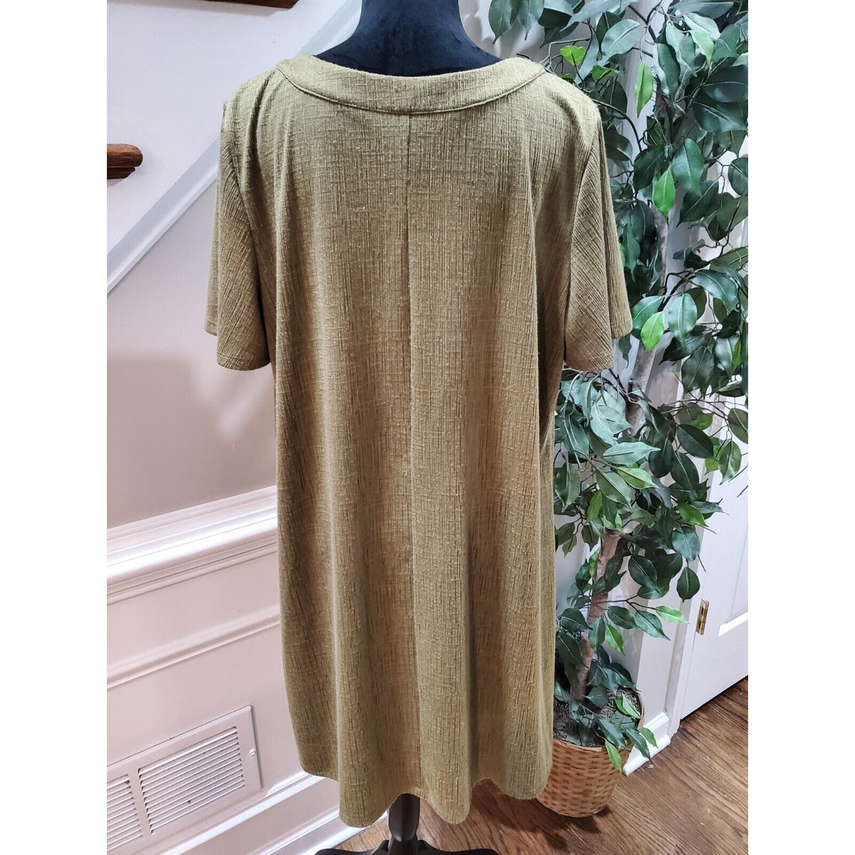 En Focus Women Women Green Round Neck Short Sleeve Casual Knee Length Dress 18W