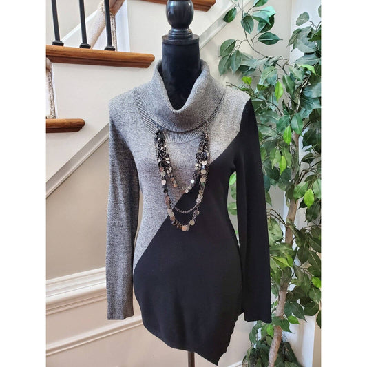 Calvin Klein Women's Gray & Black Rayon Turtle Neck Long Sleeve Knit Sweater S
