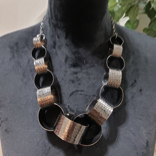 Womens Silver Multi Link Circle With Lobster Clasp Necklace