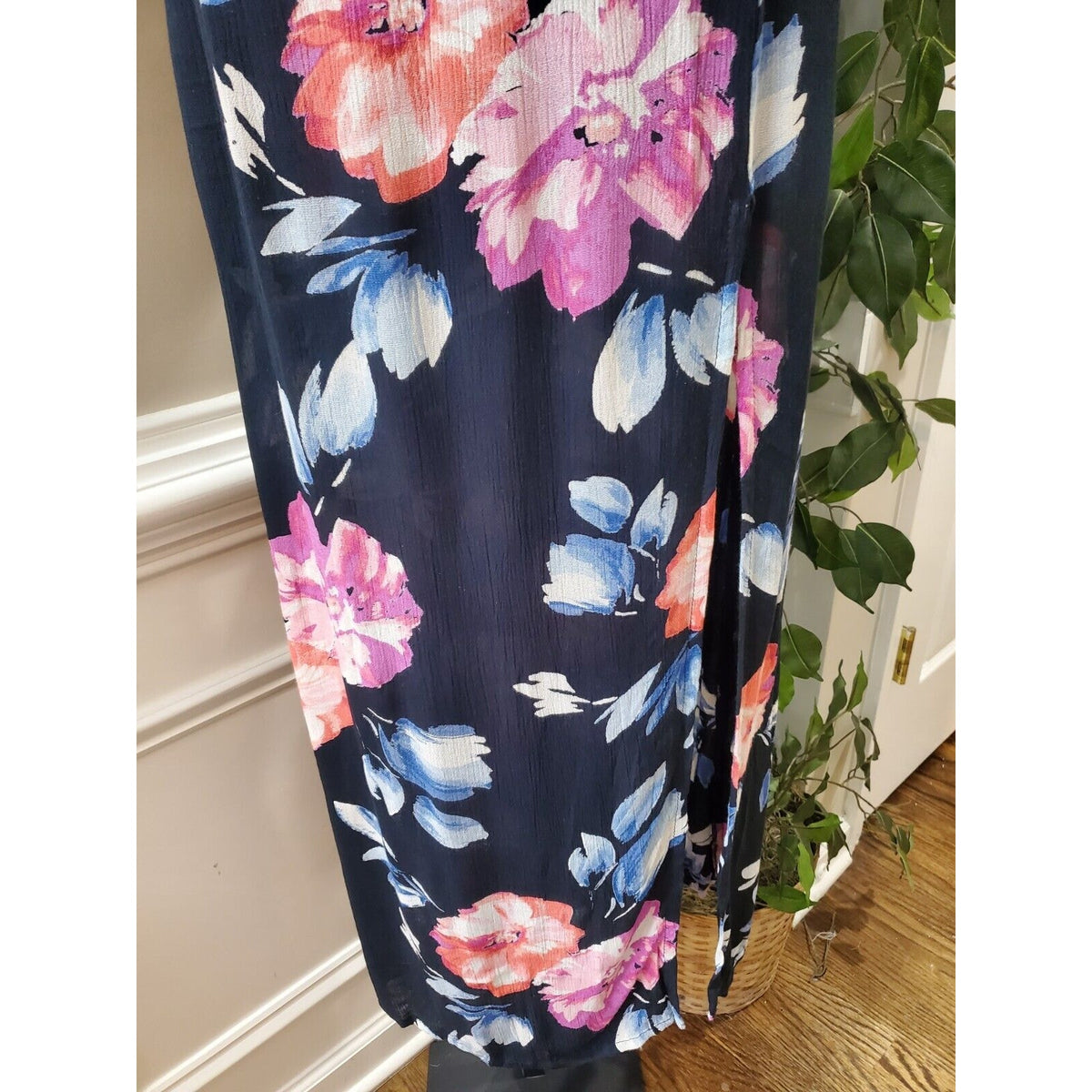 Band of Gypsies Women's Multicolor Floral Viscose V-Neck Long Maxi Dress Small