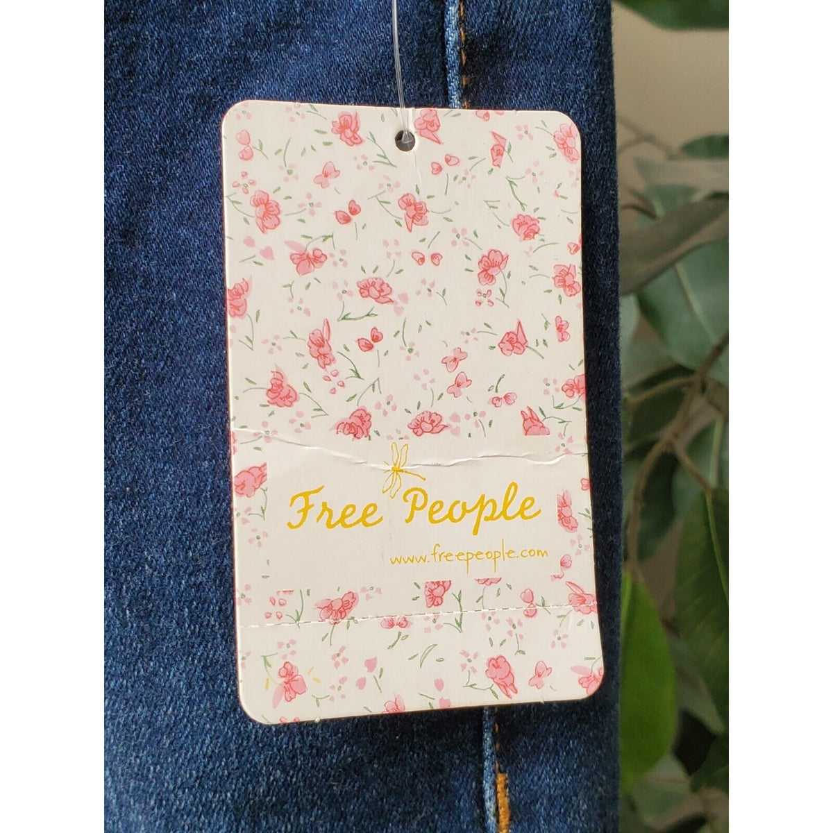 Free People Feel Like Sunshine Blue Denim Cotton Dark Wash Jeans Pant Size 24