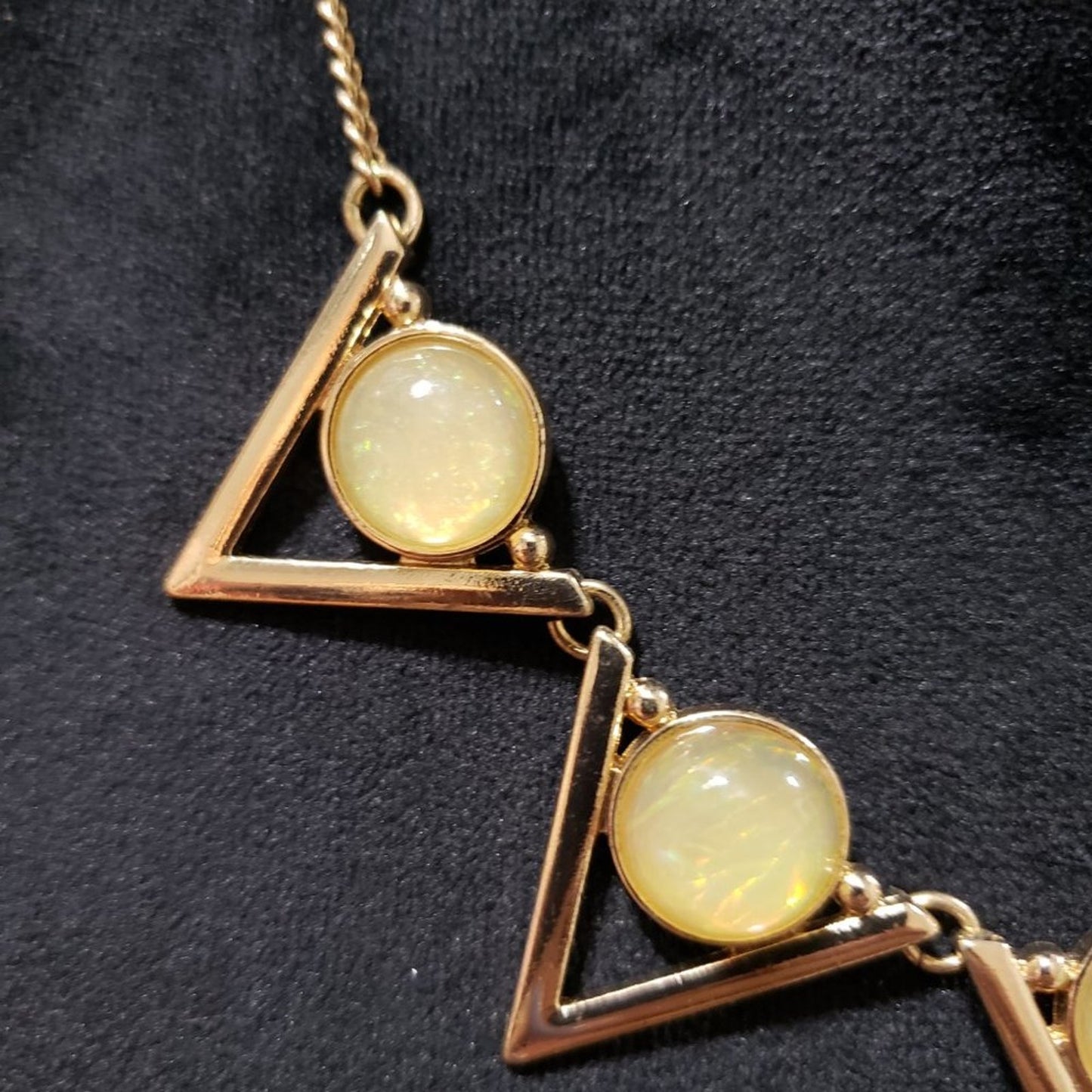 Womens Gold Tone Amber Gemstone Chunky Statement Necklace with Lobster Clasp