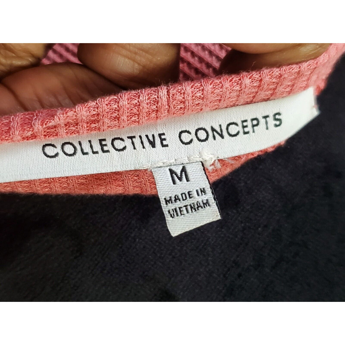 Collective Concepts Women's Pink Round Neck Long Sleeve Knee Length Dress Medium