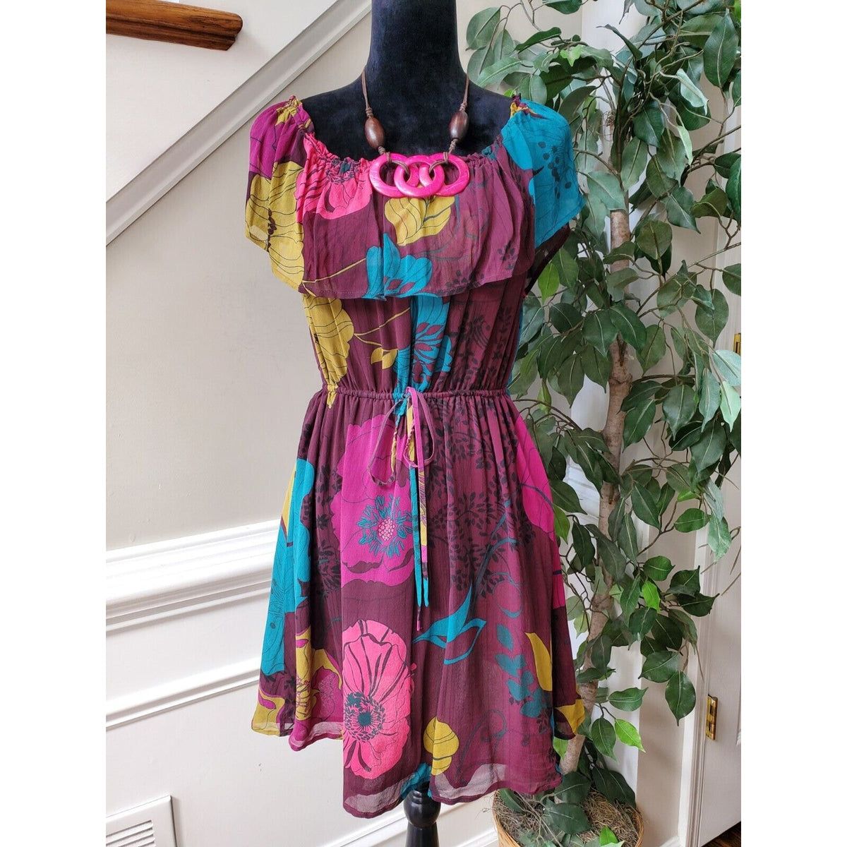 Flounce Women's Multicolor Floral Silk Round Neck Sleeveless Knee Length Dress M