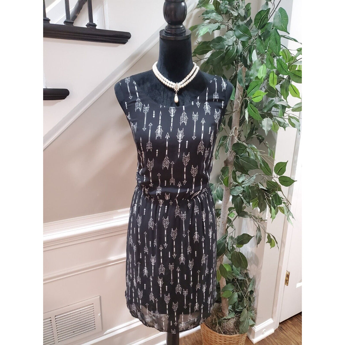 C Womens Black White Round Neck Sleeveless Pleated Knee Length Dress Size XL