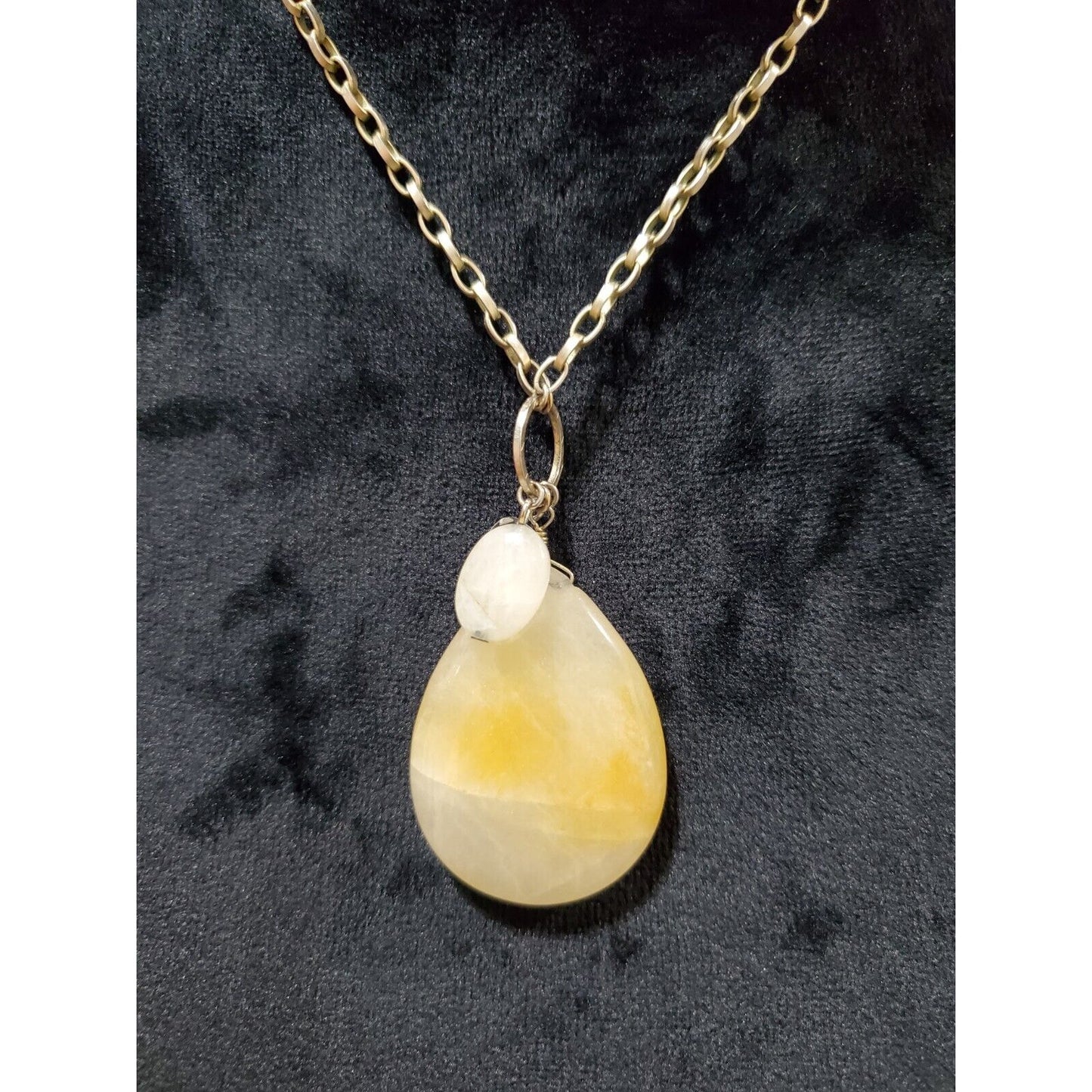 Women's Genuine Natural Baltic Amber Pendant Stylish Necklace