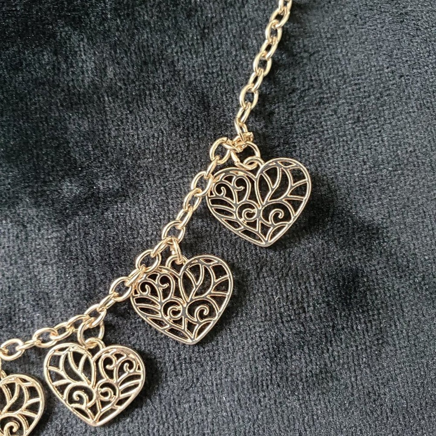 Rose Gold Toned Chain With Filigree Hearts Womens Choker Necklace with Lobster