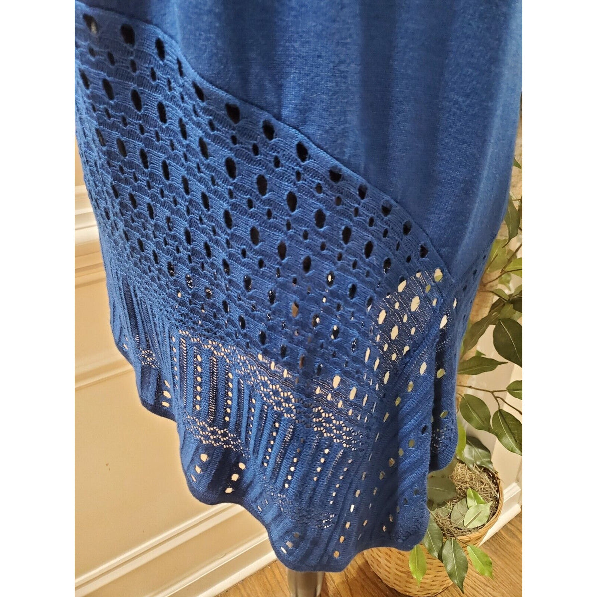 Grace Elements Women's Blue Rayon Scoop Neck Sleeveless Casual Top Blouse Size M