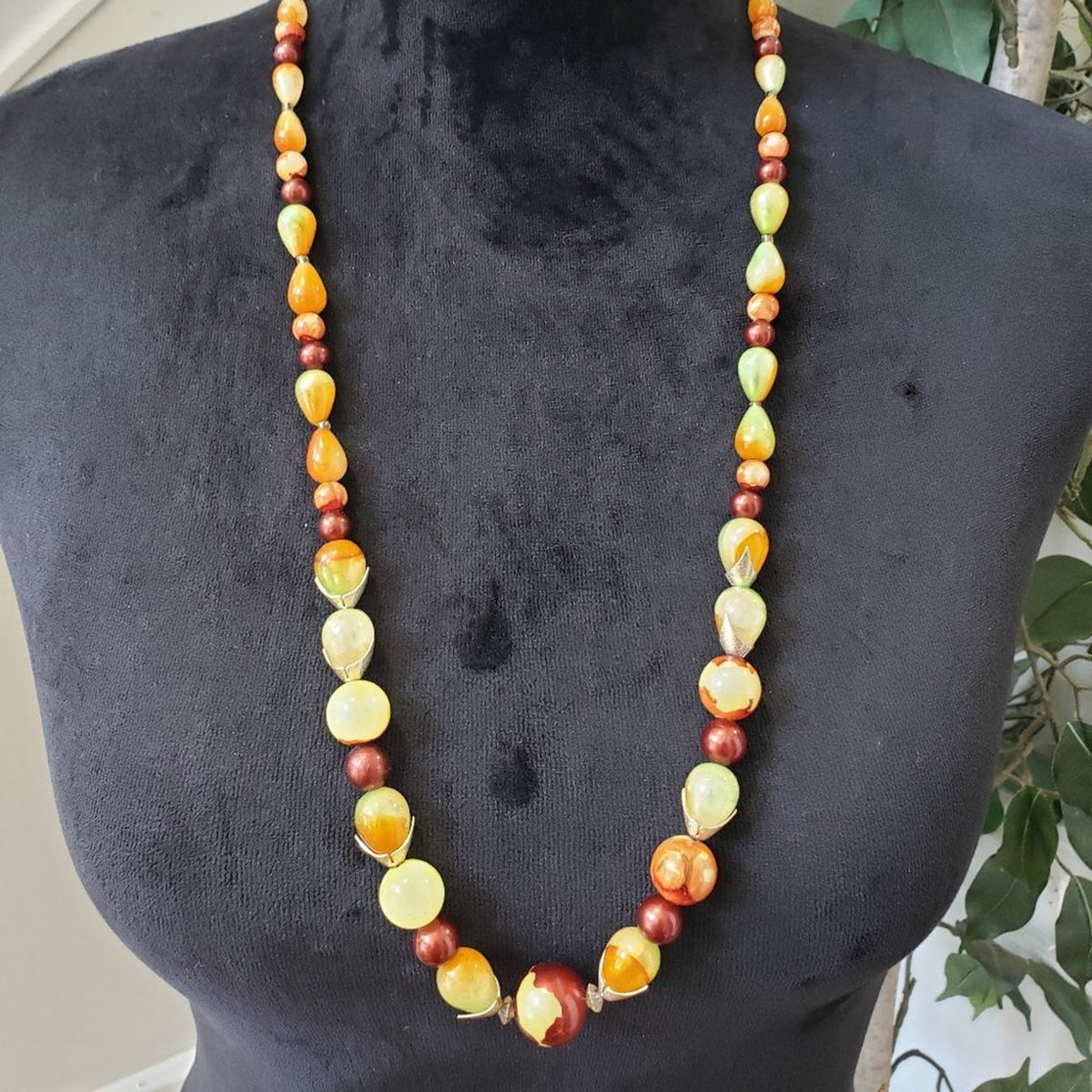 Women Fashions Multicolor Round Strand Beaded Collar Necklace with Lobster Clasp