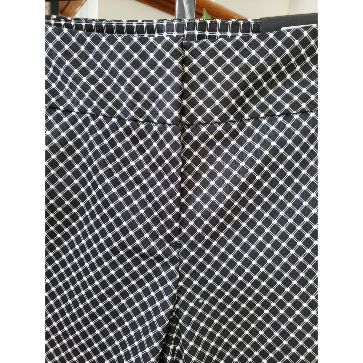 Worthington Women's Black Cotton Modern Fit Thigh Slim Leg Casual Capri Size 10