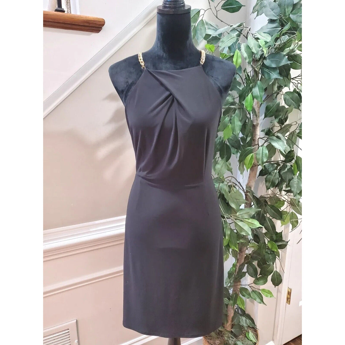 Laundry by Shelli Segal LBD Cocktail Dress Black Chain Straps Cut Out Size 10