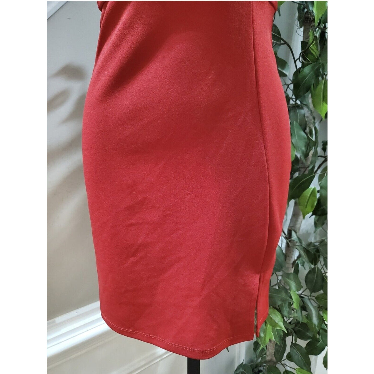 Speech Less Women's Red Polyester Sleeveless Knee Length Dress Size S