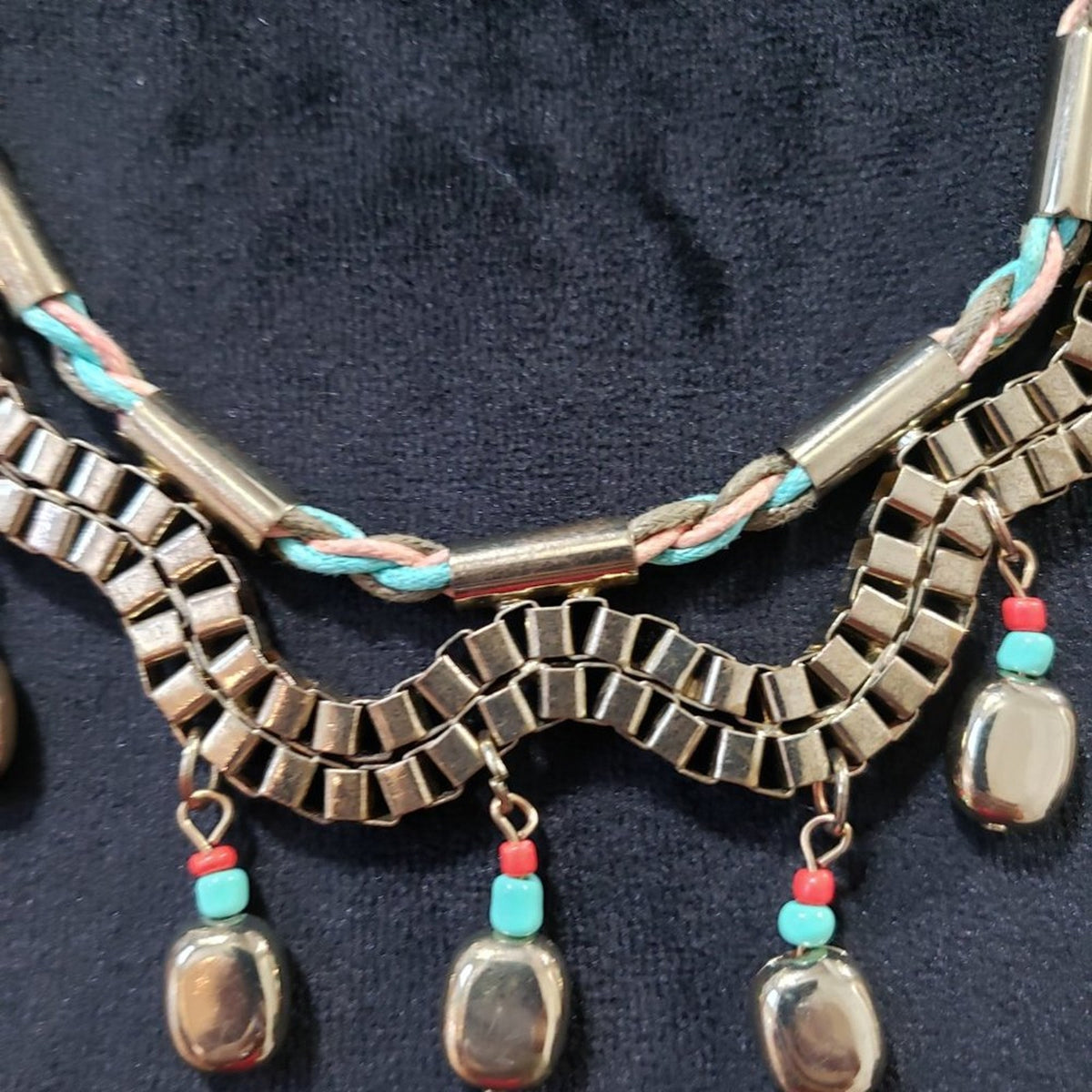 Womens Gold Tone Linked Chain and Beaded Collar Necklace with Lobster Clasp
