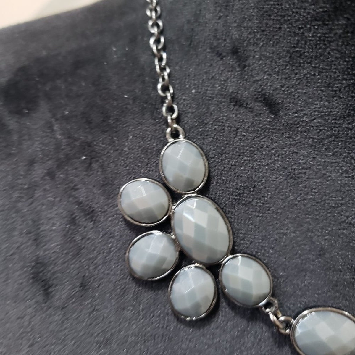 Women's Vintage Gray/Silver Tone Statement Fashion Collar Necklace