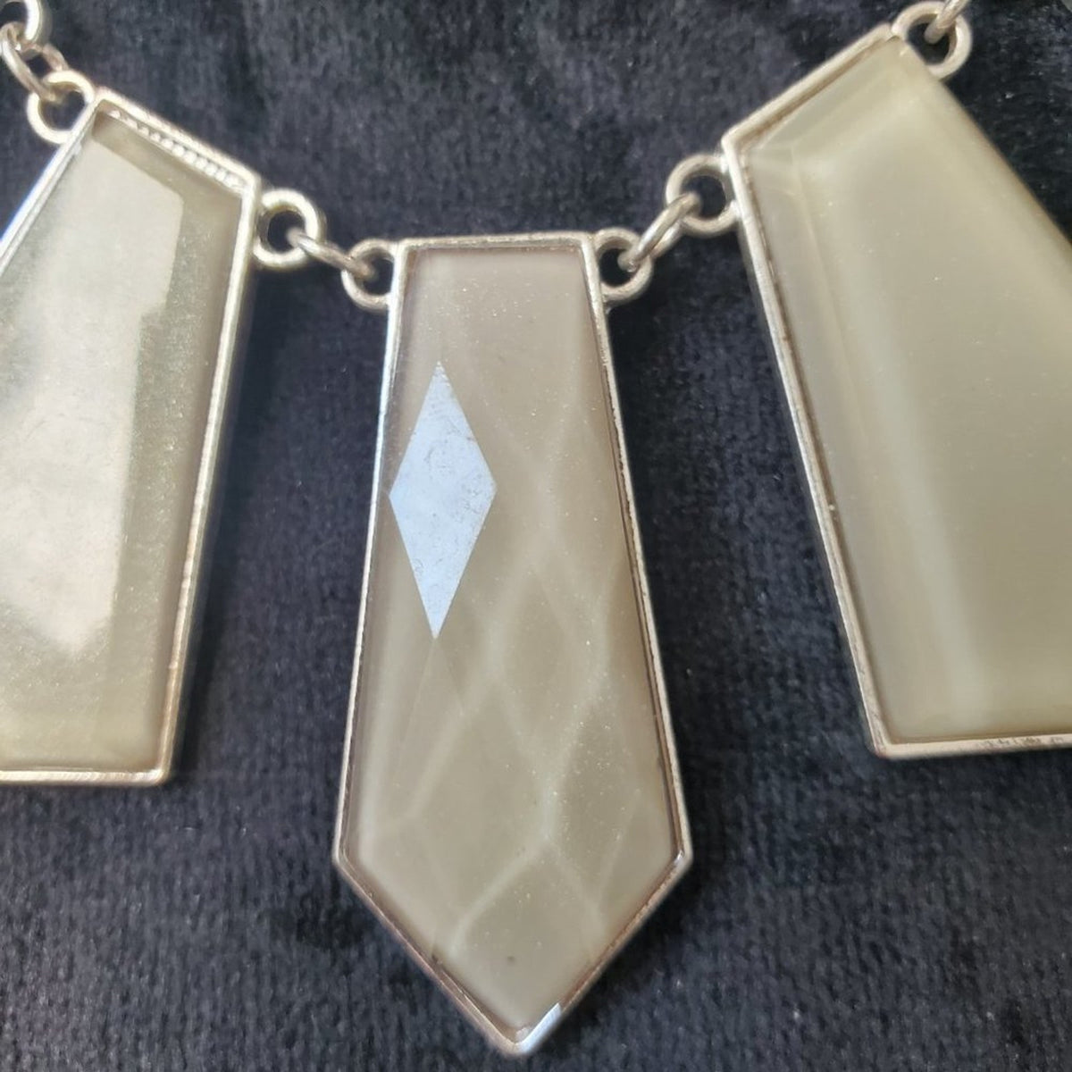 House of Harlow Inspired Women's Classic Taupe Bib Geometric Choker Necklace