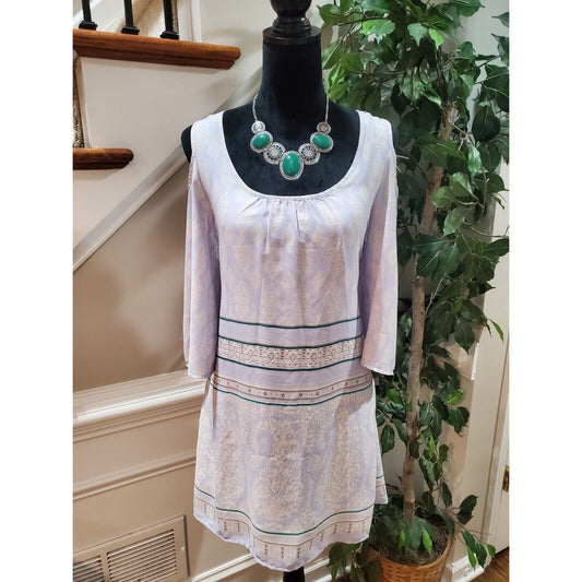 As U Wish Ivory & Green Scoop Neck Cold Shoulder Sleeve Knee Length Dress Size M