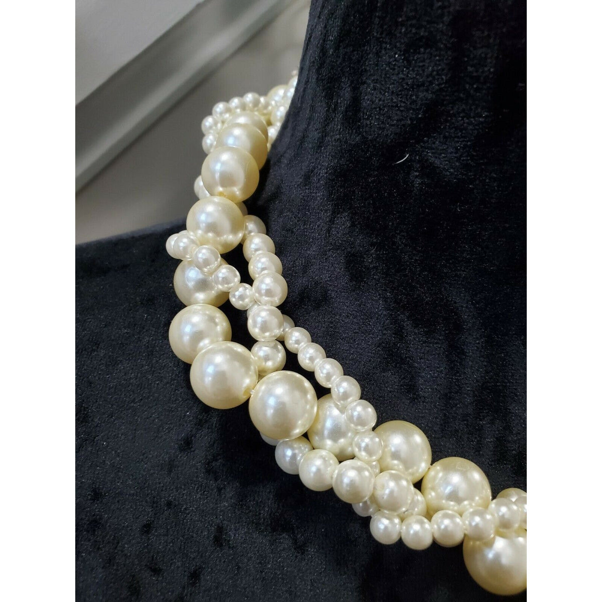 Double Layered White Pearl Fashion Necklace