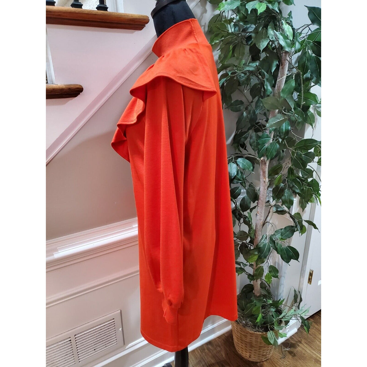 WHO WHAT WEAR Women's Orange Long Sleeve Turtle Neck Knee Length Dress Medium