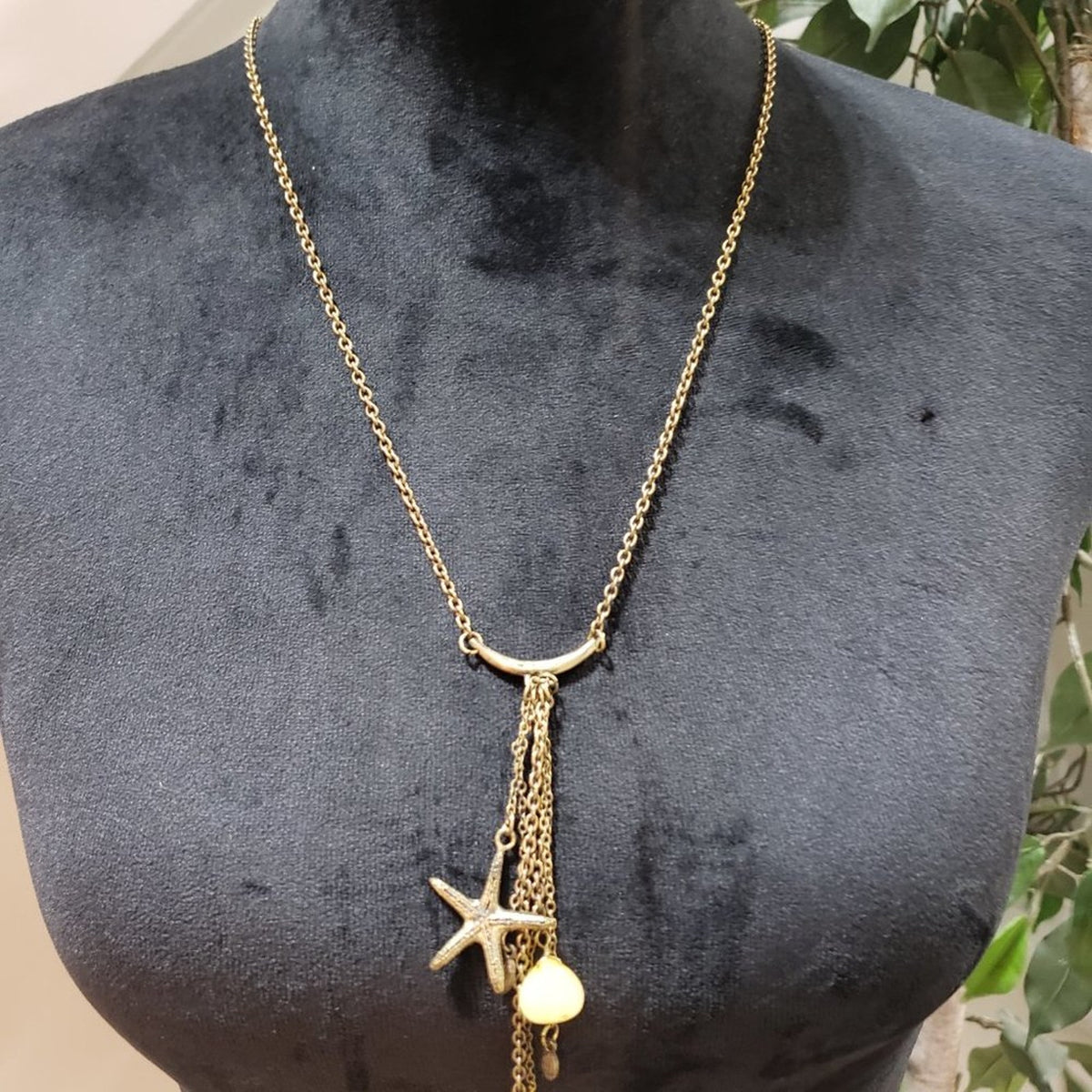 Womens Fashion Yellow Sea Glass Stone and Star Fish Collar Necklace Jewelry