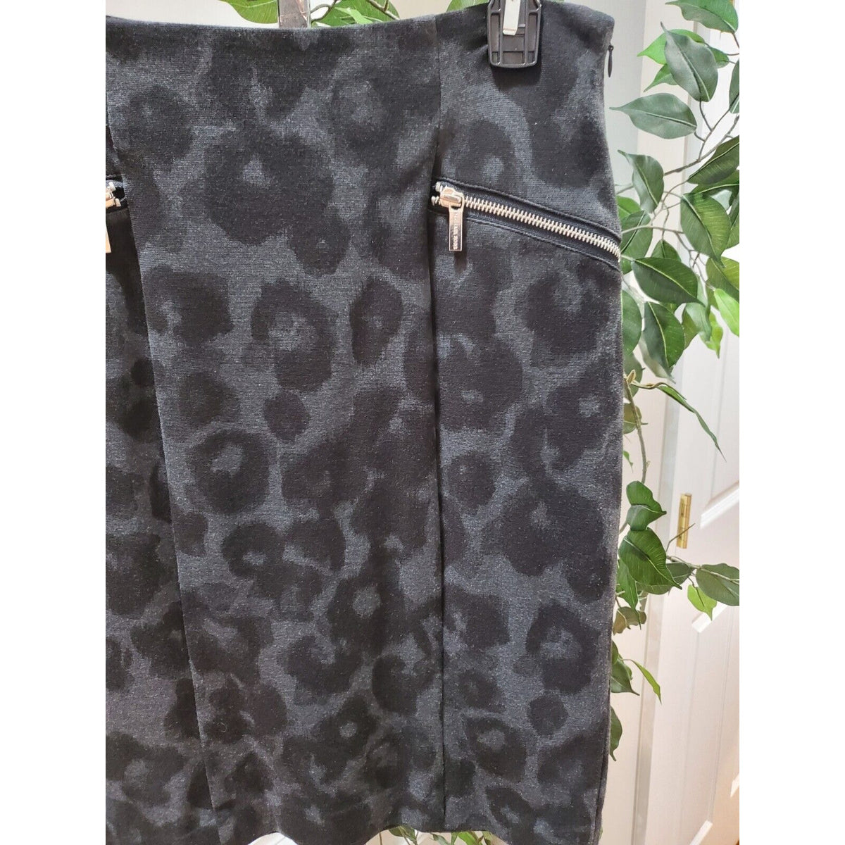 Michael Kors Womens Gray Leopard Print Polyester Side Zipper Pencil Skirt Size 6