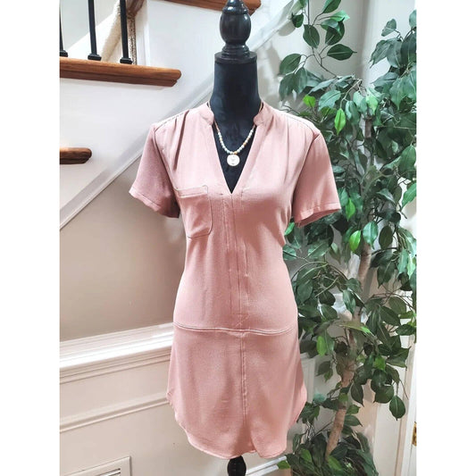 All in Favor Women's Pink Polyester V-Neck Short Sleeve Knee Length Dress Size M