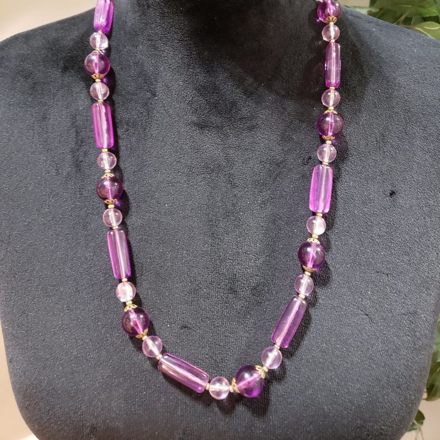 Womens Fashions Purple Round Amethyst Stone Collar Necklace with Lobster Clasp
