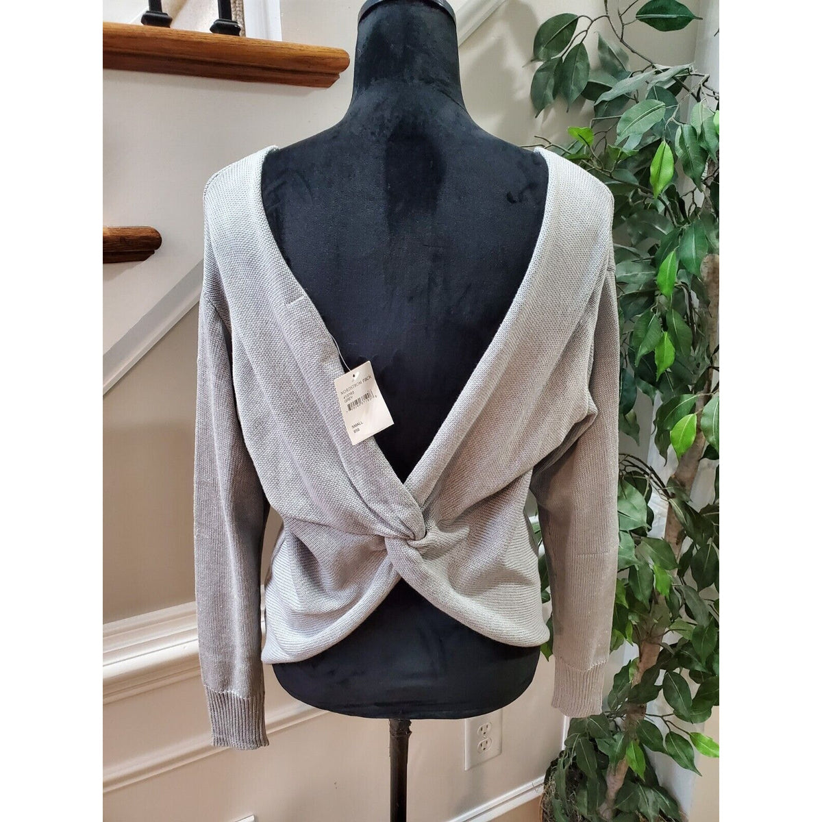 Cotton Emporium Knot Back Sweater Gray Knit Womens V Neck Size Small