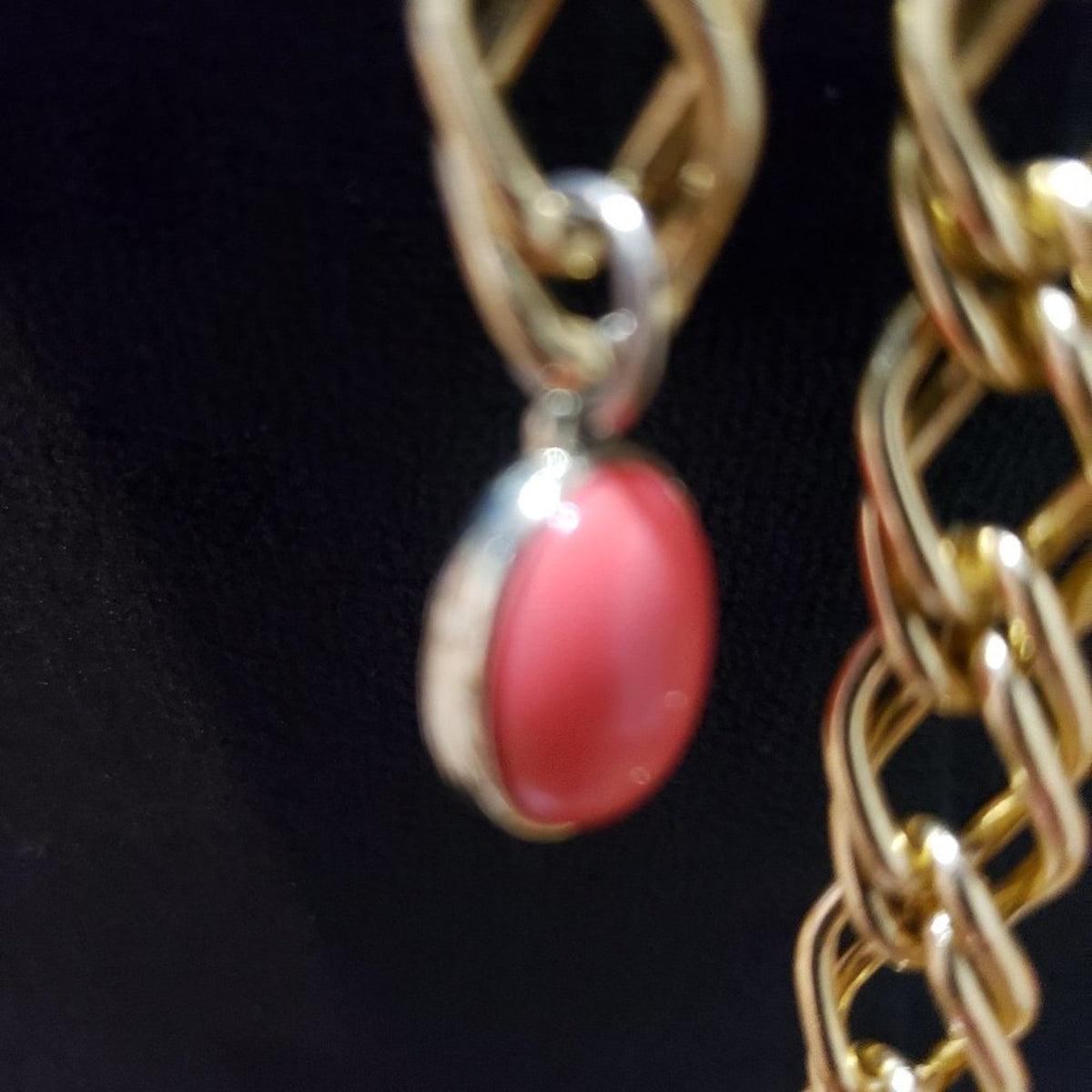 Gold Tone Tie a Knot Pink Chunki Gem Stone Lariat Style Long Chain Necklace