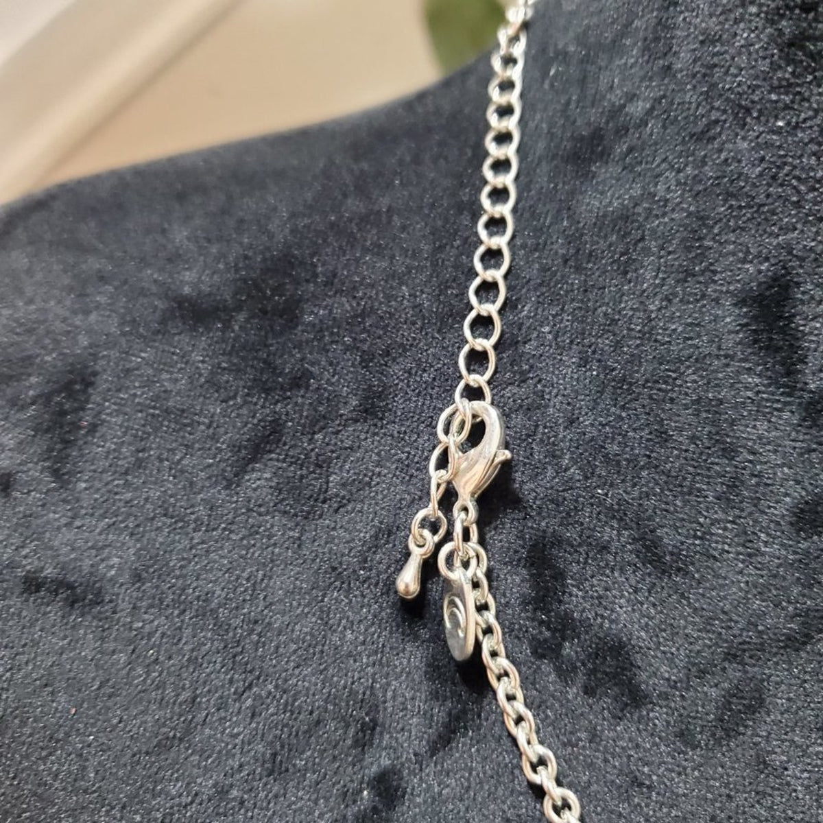 Women's Black Round Beaded Pearl Chain Fashion Jewelry Necklace