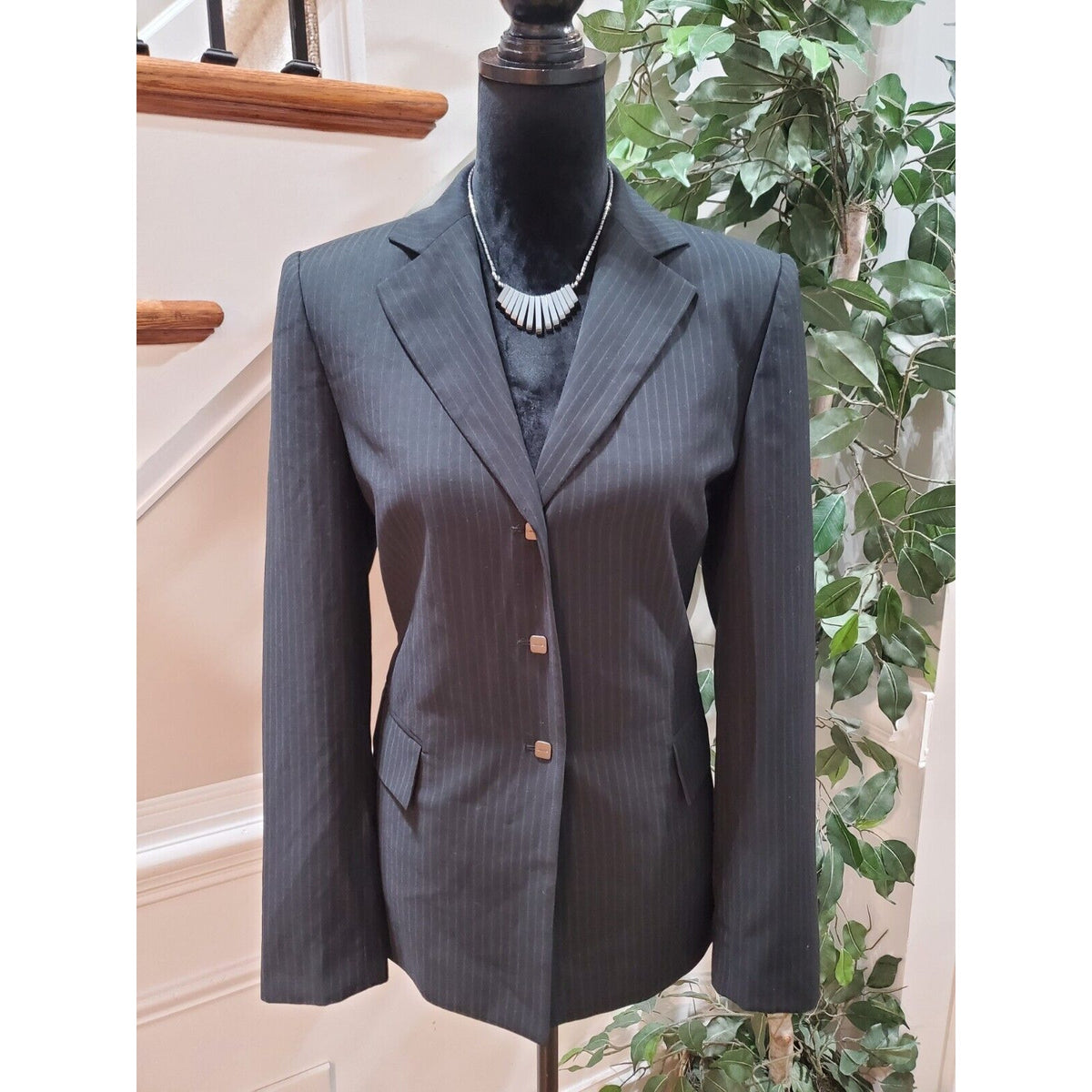 Calvin Klein Women's Black Single Breasted Three Button Blazer Jacket Size 8
