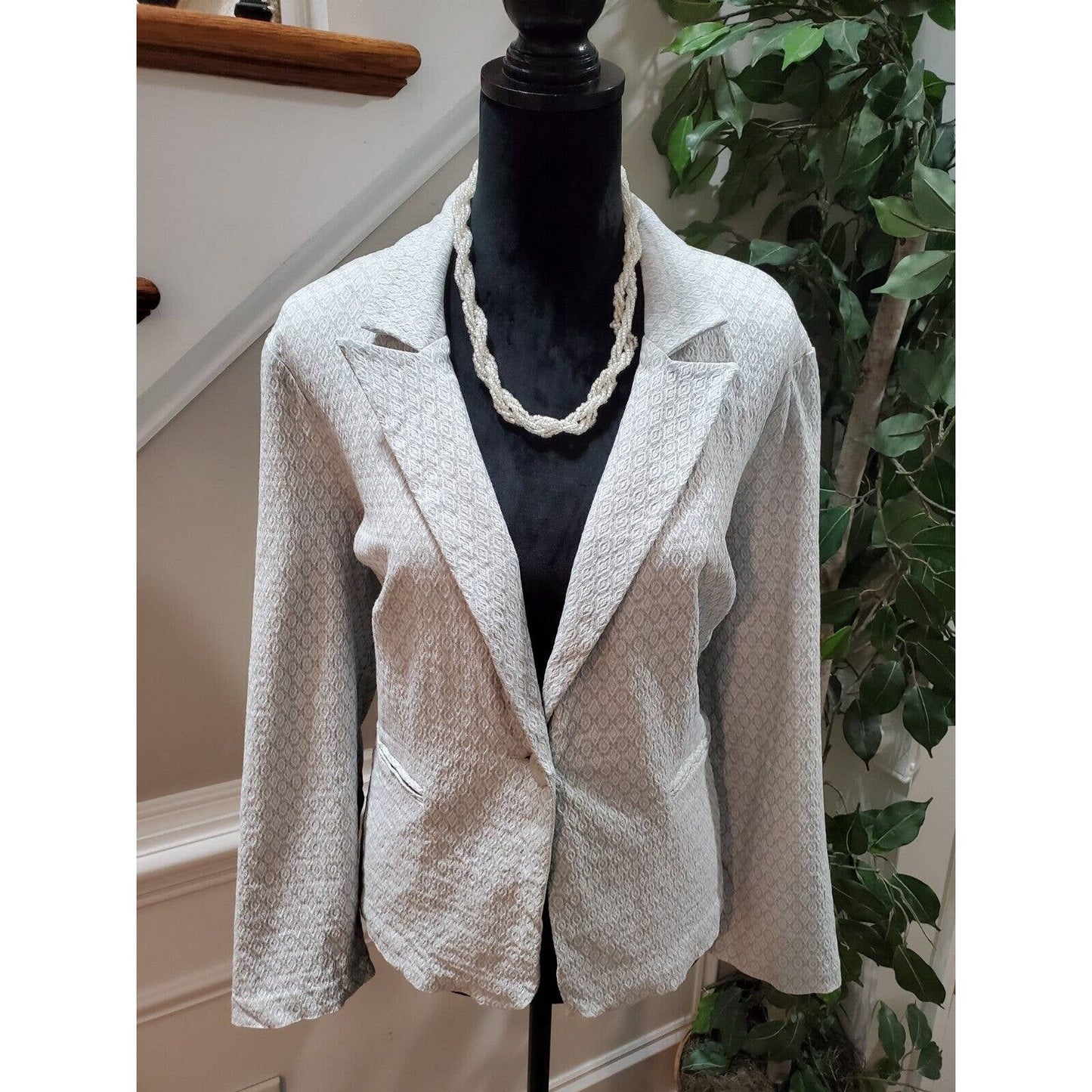 Soho Apparel Light Green Rayon Single Breasted Long Sleeve jacket Blazer Size 2X