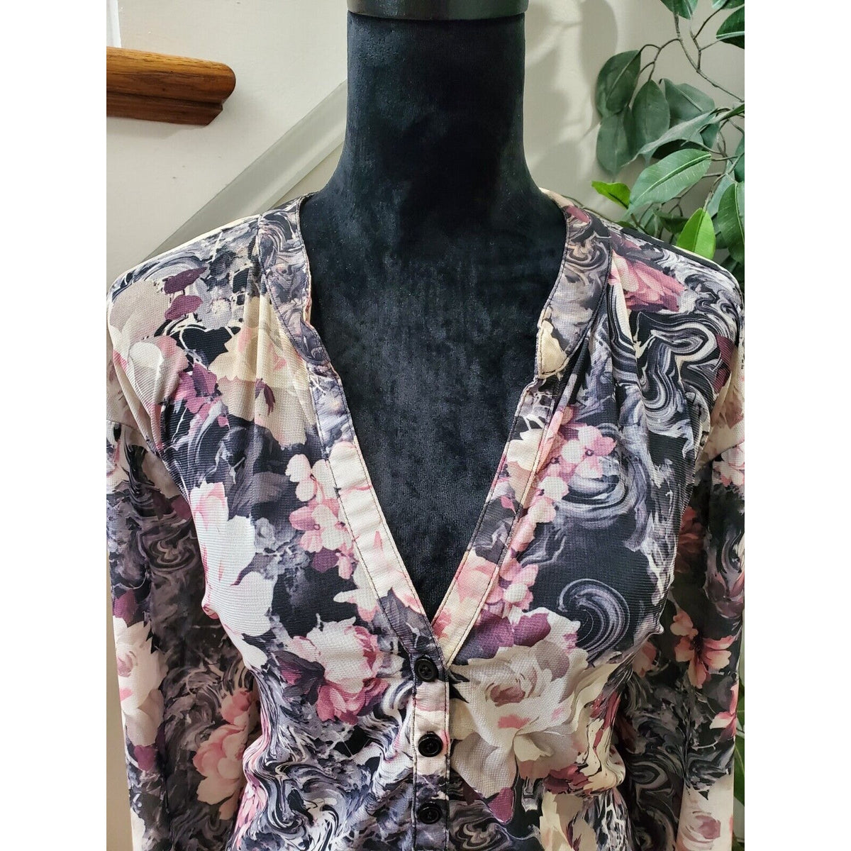 G Collection Women Floral Polyester V-Neck Long Sleeve Casual Top Blouse Size 2X