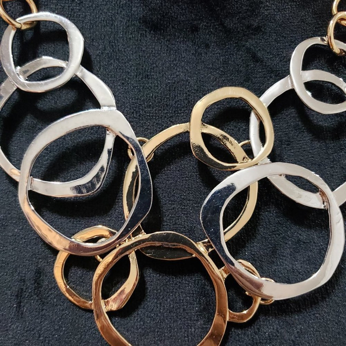 Women's Gold Geometric Circle Link Modern Simple Chic Elegant Jewelry Necklace