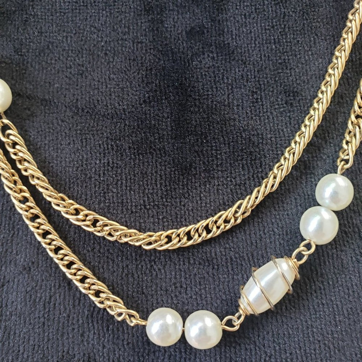 Vintage Sarah Coventry Women's Faux Pearl Bead Gold Tone Long Chain Necklace