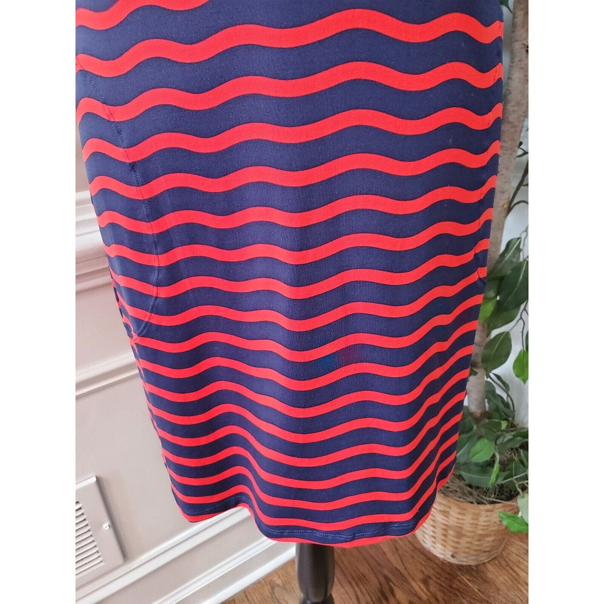 Tommy Bahama Red Navy Blue Sea Swell Split Neck Spa Dress Tassel Ties Size Small