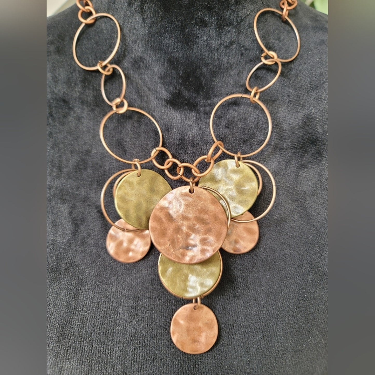 Multicolored Metal Fashion Necklace