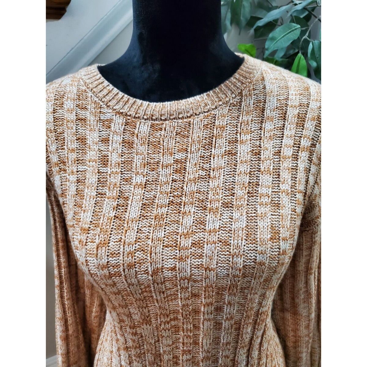 BLANKNYC Toffee Acrylic Ribbed Crewneck Long Sleeve Pullover Knit Sweater XS