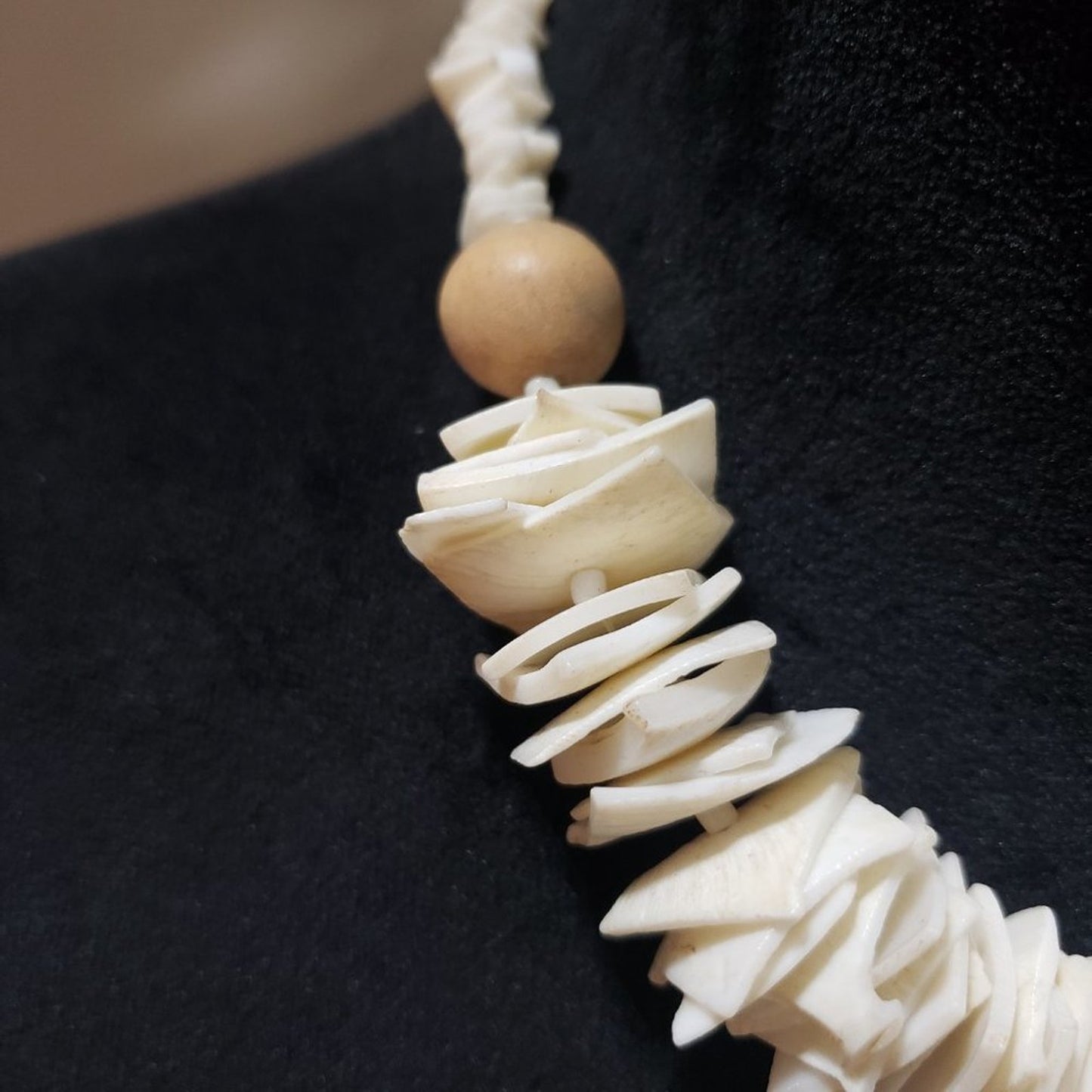Womens Fashion White Shell Chip and Seed Beaded Choker Necklace w/ Lobster Clasp