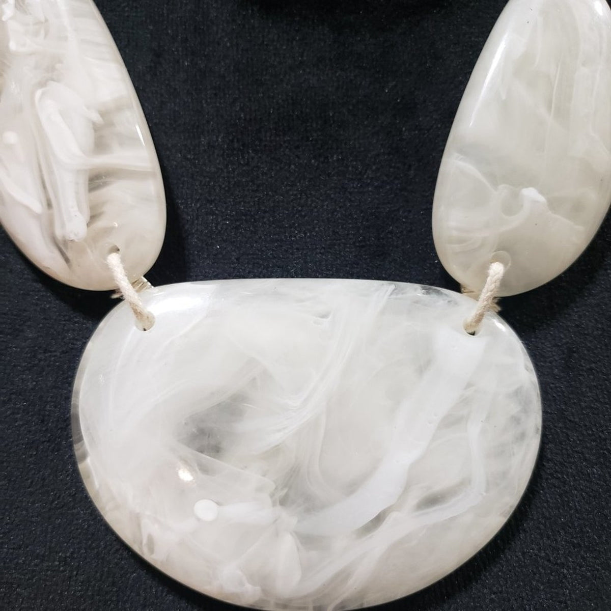 Womens Iridescent White Bone Link Chain Choker Necklace with Lobster Clasp