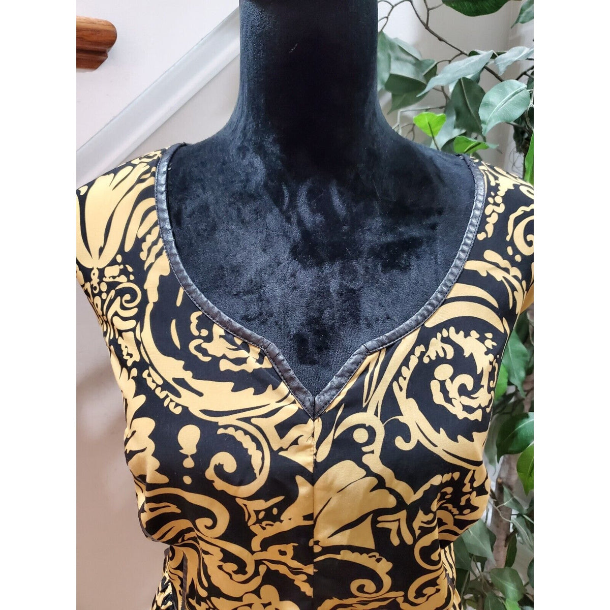 Lane Bryant Women's Yellow Sweetheart Neck Sleeveless Knee Length Dress Size 18