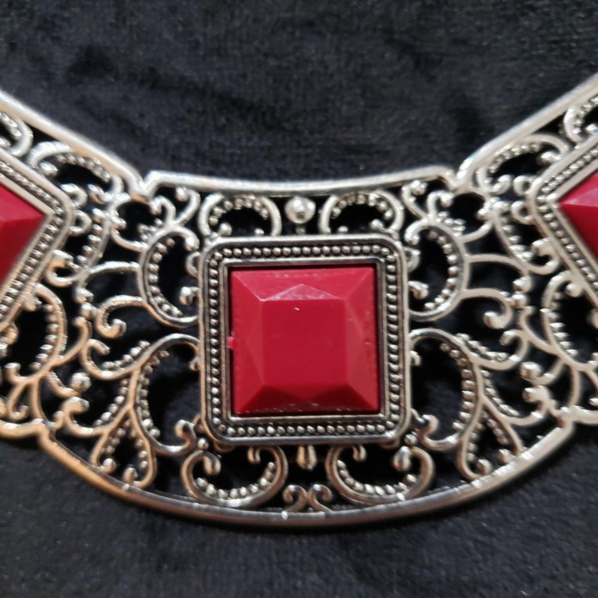 Womens Beautiful Paparazzi Feeling Inde-Pendant Necklace with Lobster Clasp