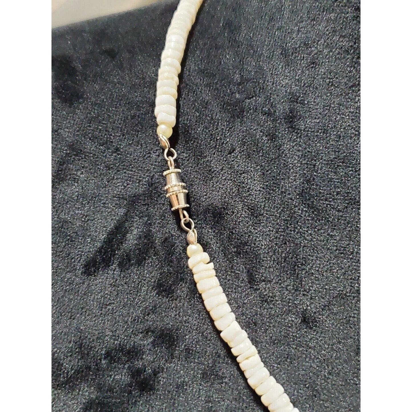 Women's Twisted White Chip & Sliced Shell Vintage Bead Necklace
