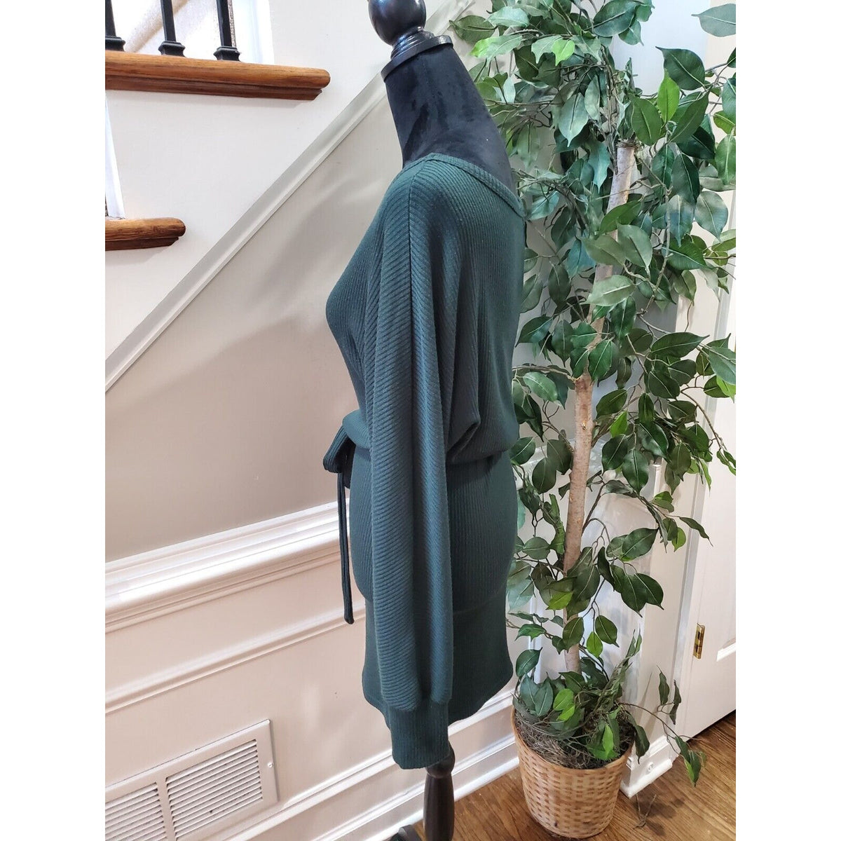Revamped Women's Green Polyester Round Neck Long Sleeve Knee Length Dress Medium