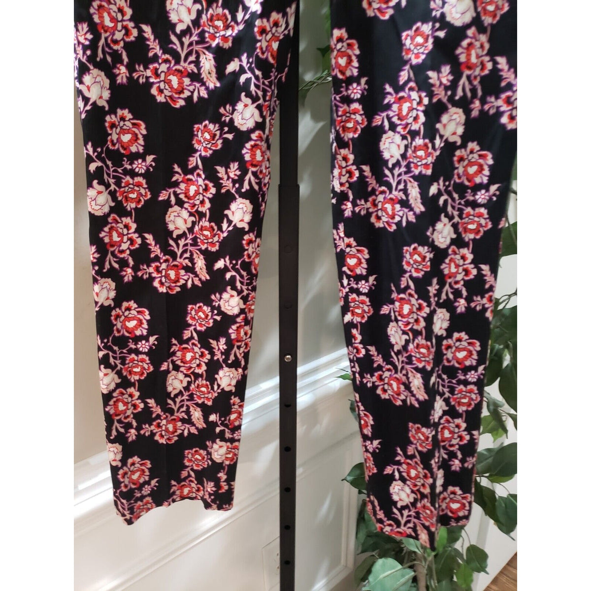 Ann Taylor Floral Elastic Waist Mid Rise Straight Leg Casual Crop Pants 6